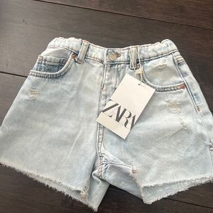 Zara kids light wash jean shorts brand new size 3-4T